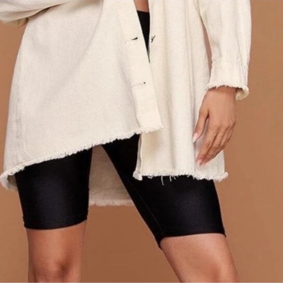 New Ivory Denim Button Down Oversized Shacket - Picture 8 of 8